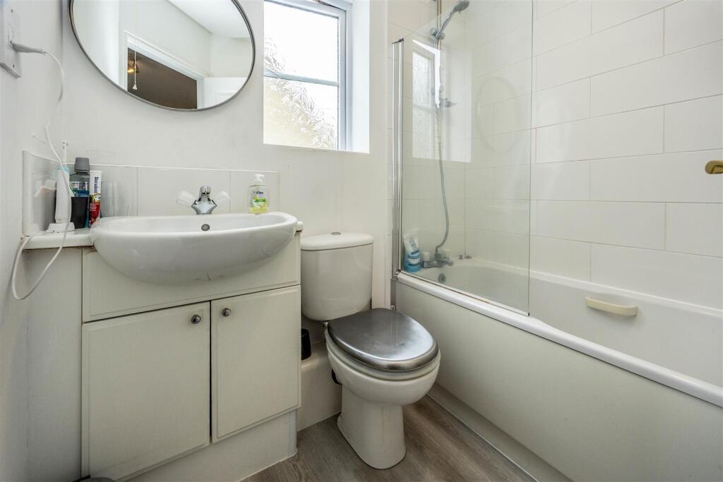 Additional image 21 of Yateholm Drive, Bradford