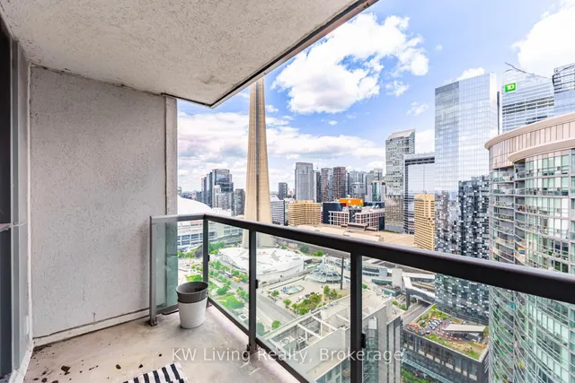 Additional image 21 of 19 Grand Trunk Cres Unit #3903