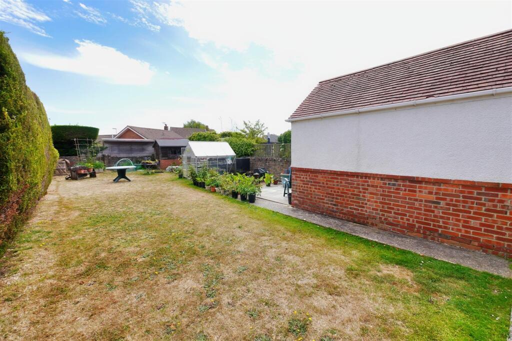 Additional image 19 of Loxwood Avenue, Worthing