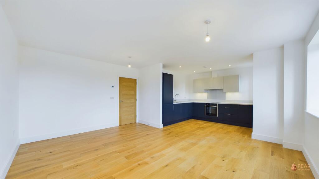 Additional image 2 of Knights Gate, West Street, BN15