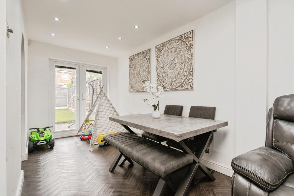 Additional image 3 of Sunadale Close, Bolton, Greater Manchester, BL3