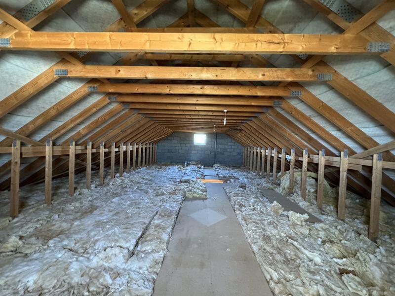 Additional image 31 of Spacious Bungalow With Potential To Convert Huge Loft Space Stpp - Quiet Location