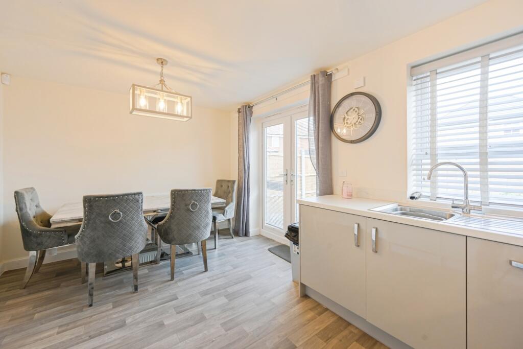 Additional image 7 of Hedley Close, Tamworth, Staffordshire, B78