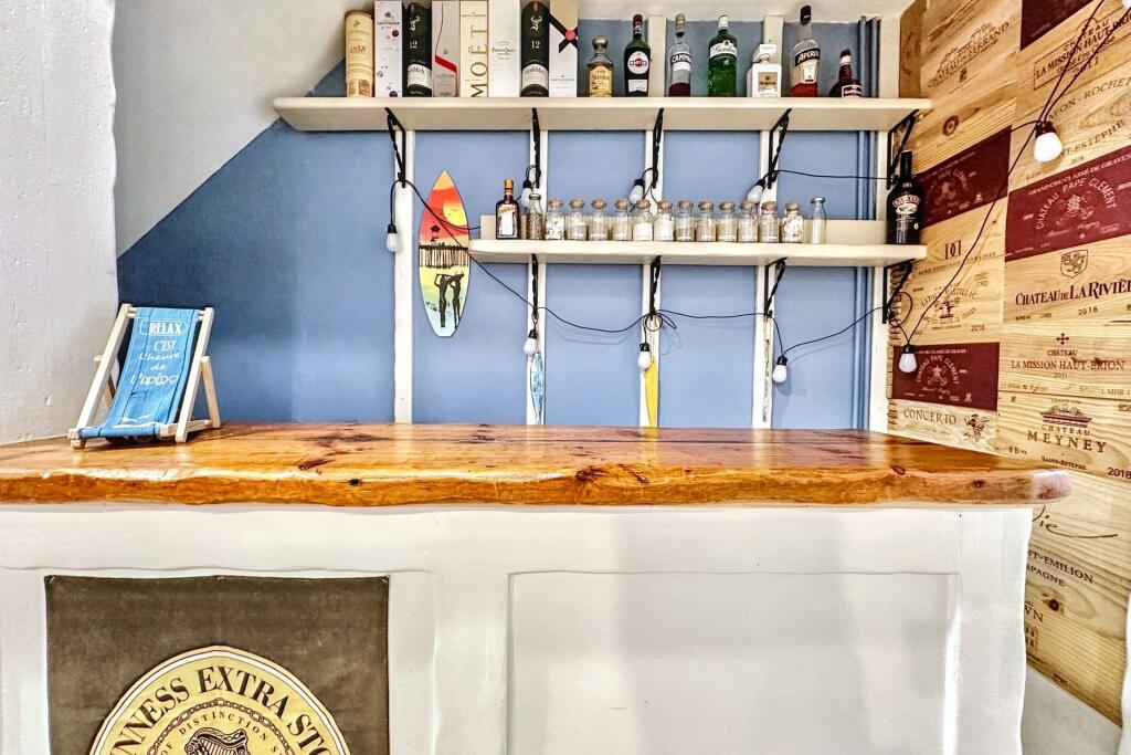 Additional image 8 of Alum Chine