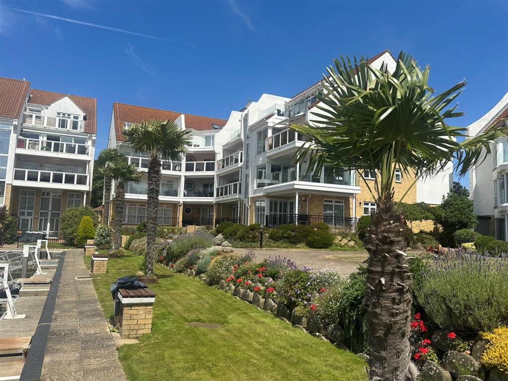 Additional image 7 of Lake Avenue, Poole