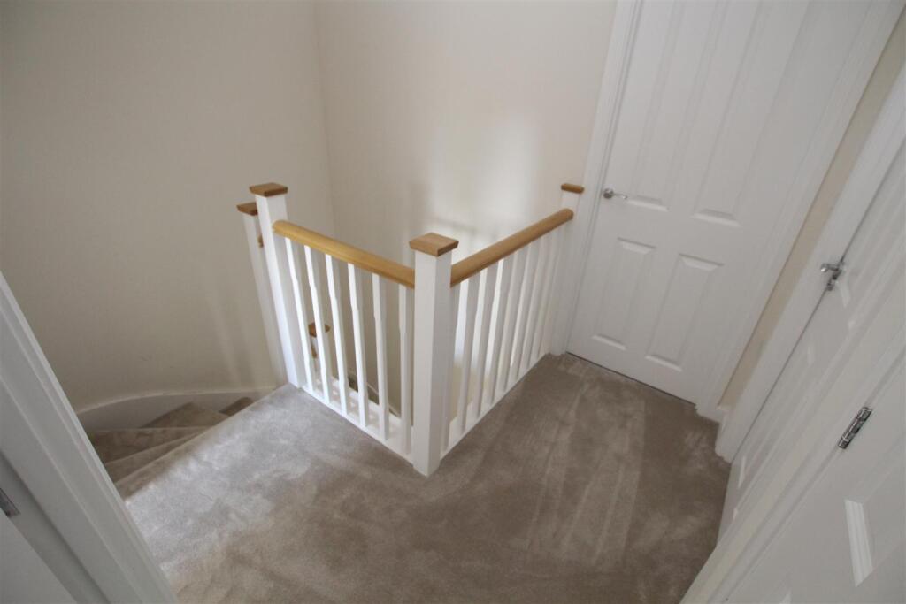 Additional image 10 of Greenway View, Cleckheaton