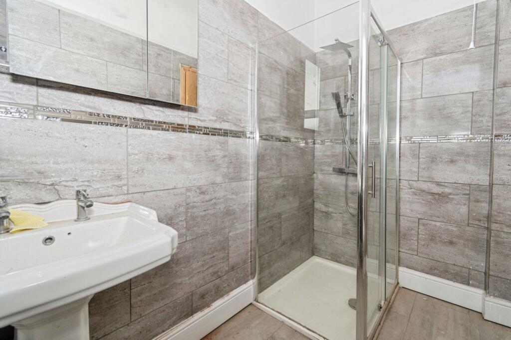 Additional image 11 of St. Pauls Road, Bradford, BD8