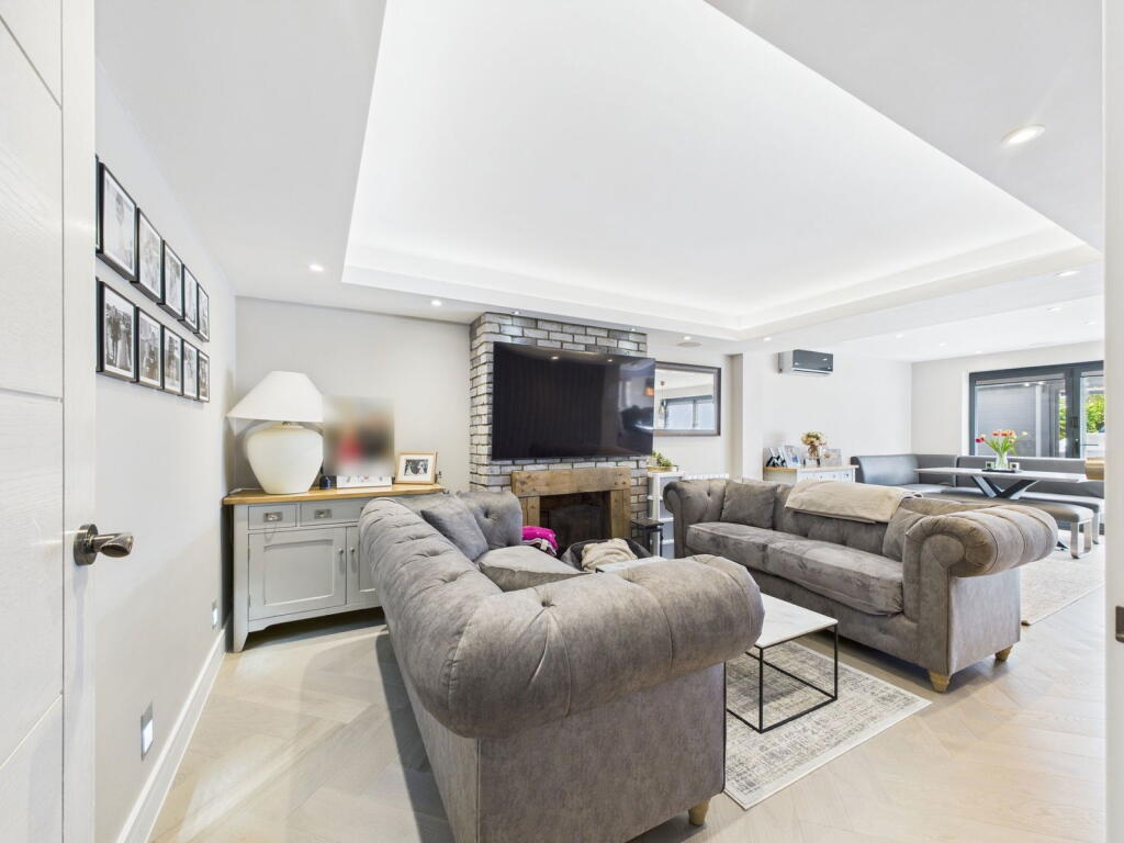 Additional image 5 of Cuckfield Crescent, Salvington, Worthing BN13 2EB