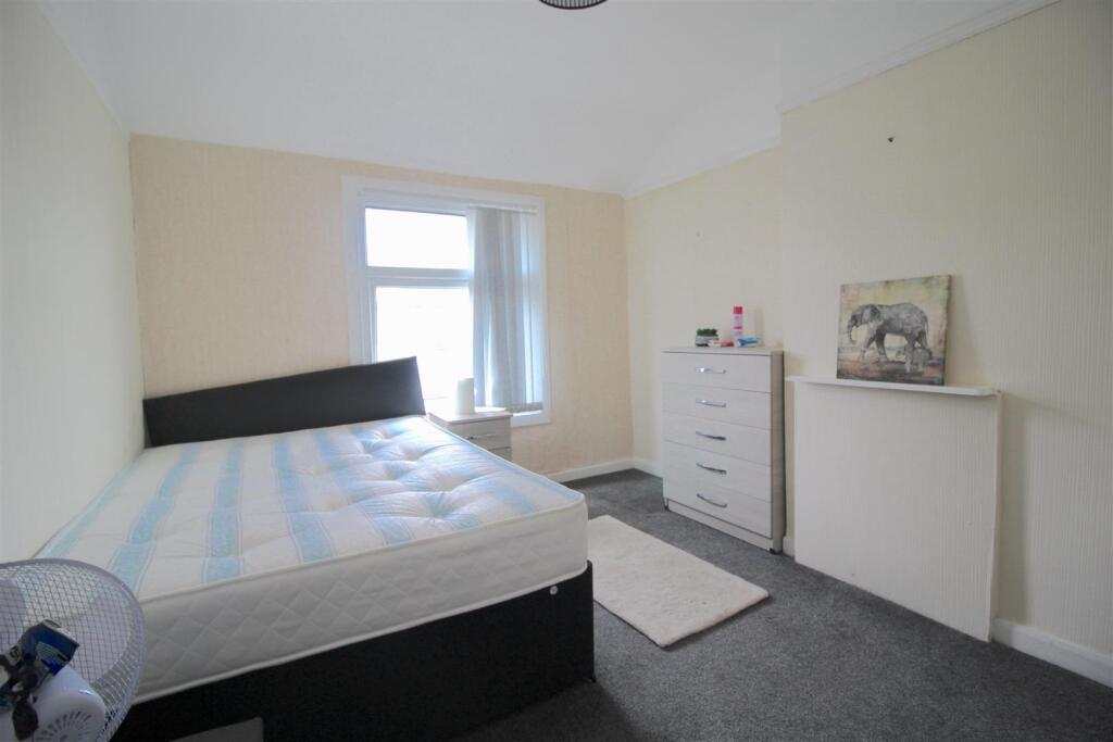 Additional image 8 of Redthorn Grove, Birmingham