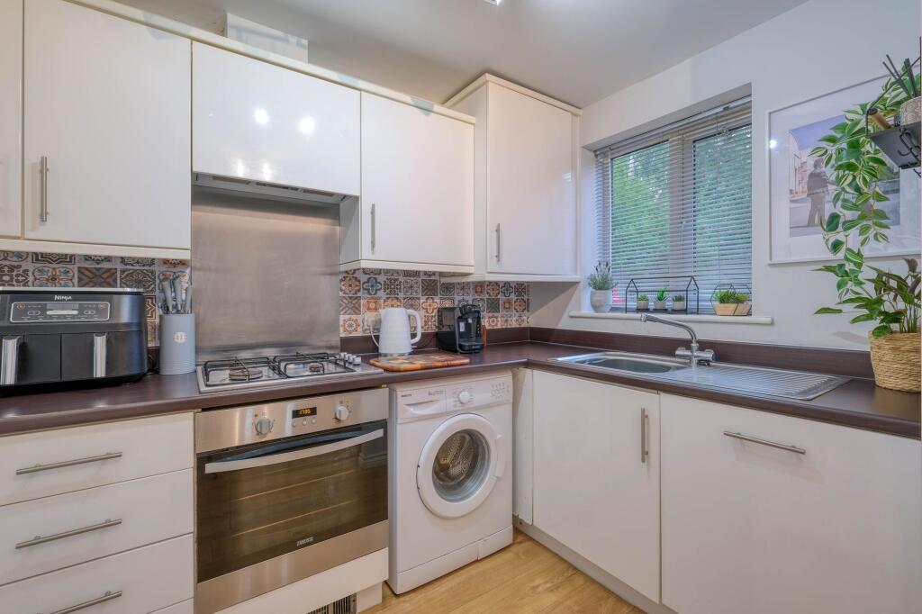 Additional image 8 of Althestan Close, Alvechurch, B48