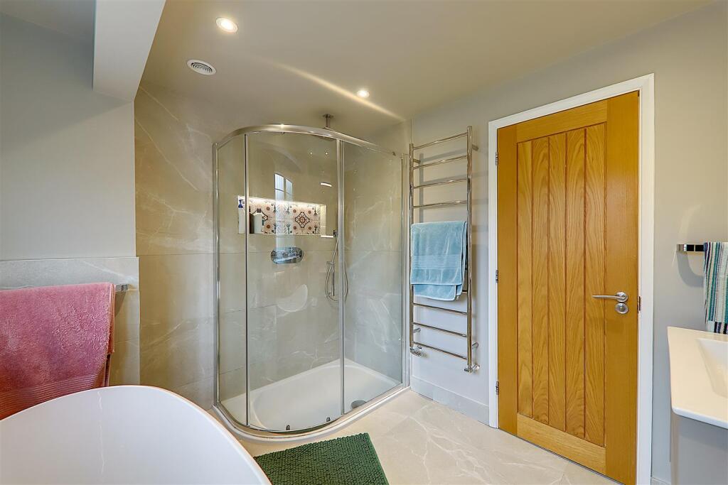 Additional image 32 of Longlands Glade, Charmandean, Worthing