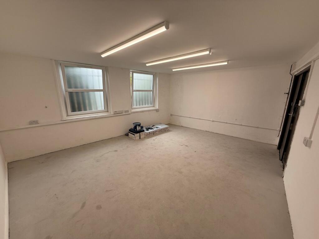 Additional image 4 of Unit 3 Oaklands Business Centre, 64 Elm Grove, Worthing, West Sussex, BN11