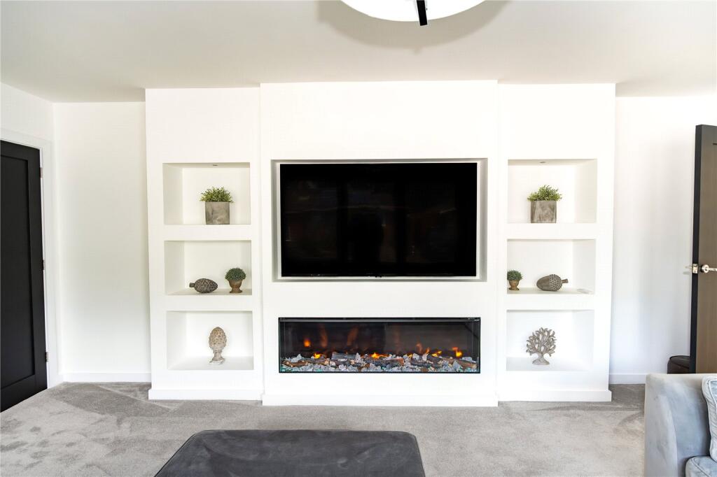 Additional image 13 of Springfield Avenue, Christchurch, Dorset, BH23