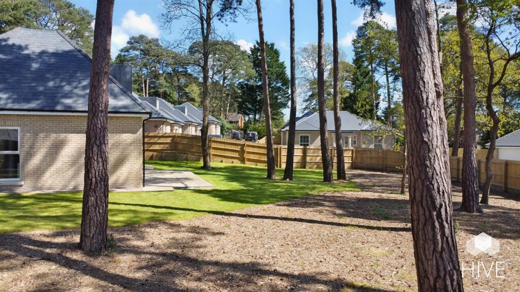 Additional image 6 of Woolsbridge Road, Ashley Heath, Ringwood