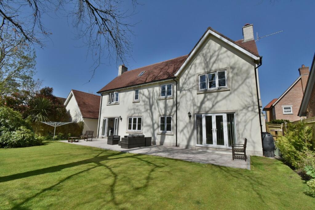 Additional image 31 of Badgers Walk, Ferndown, BH22