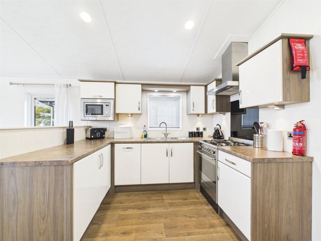 Additional image 7 of Sandhills, Mudeford, Christchurch, Dorset, BH23