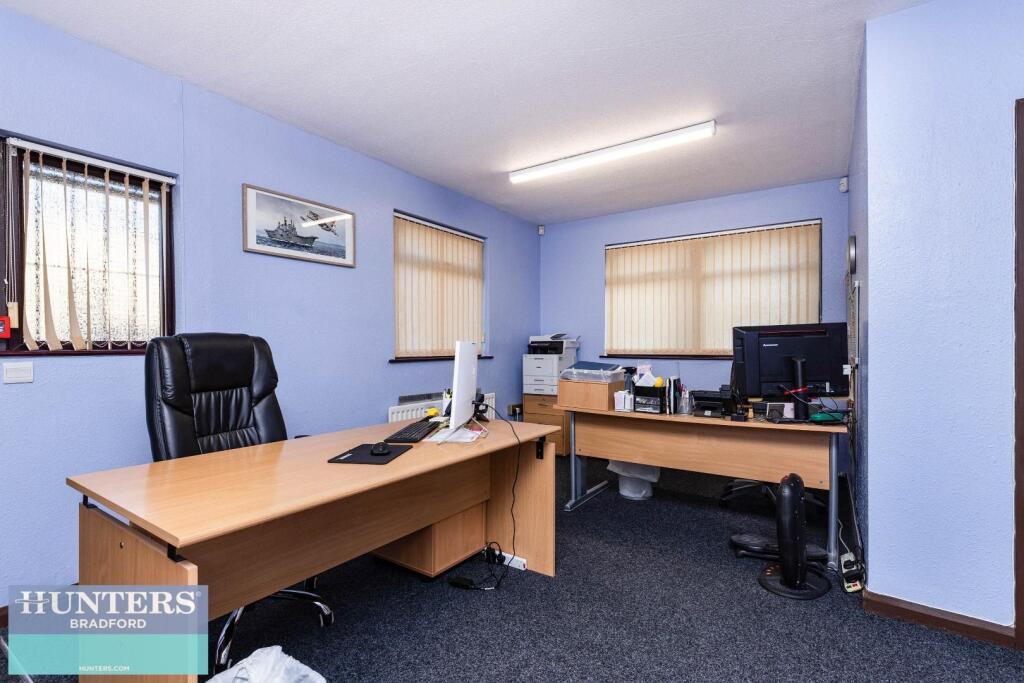 Additional image 15 of 471 Great Horton Road Bradford, West Yorkshire, BD7 3DL