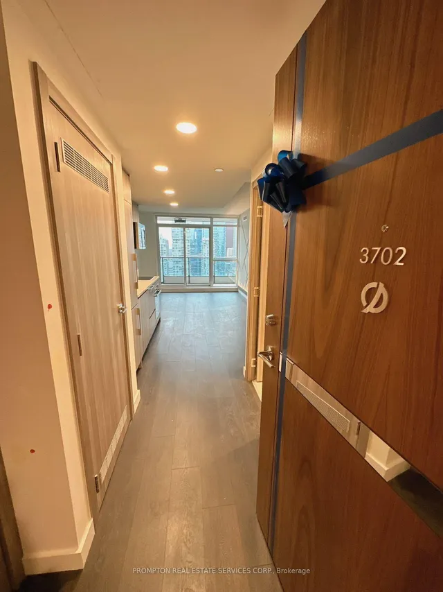 Additional image 19 of 38 Widmer St Unit 3702