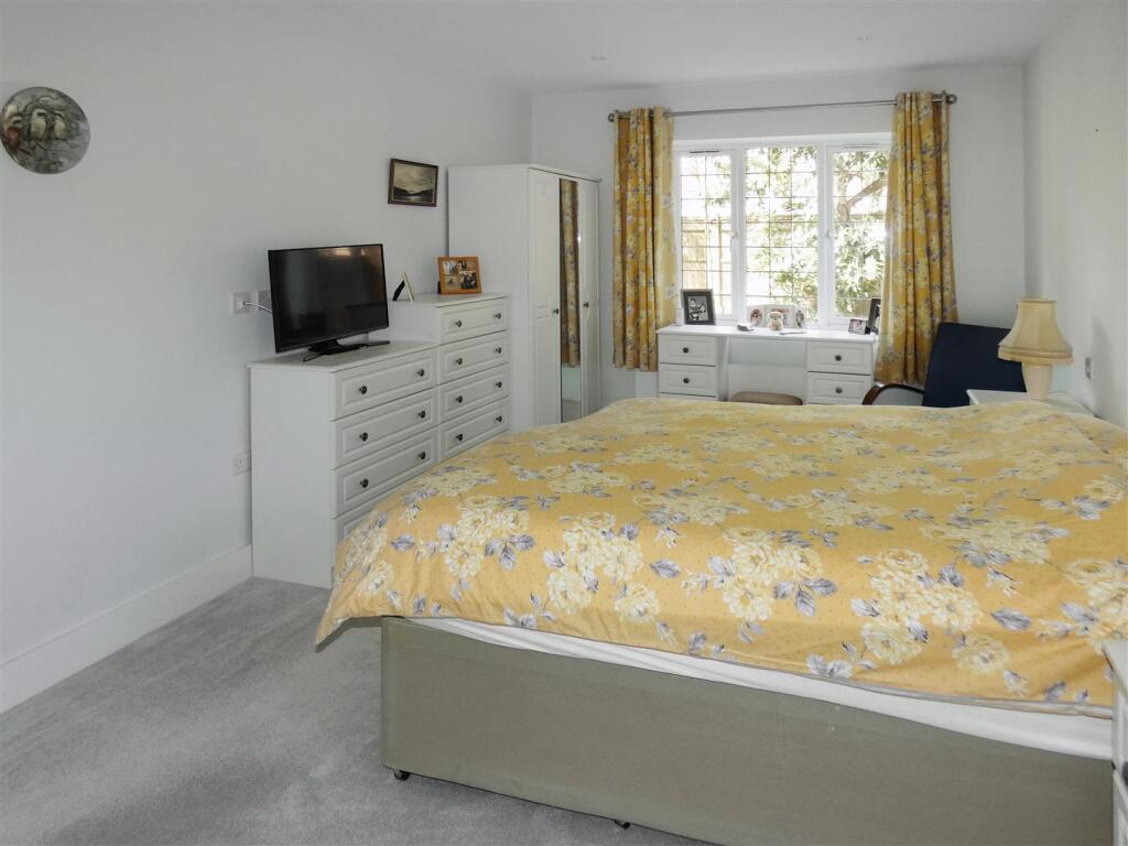 Additional image 8 of Woodlands Avenue, Rustington