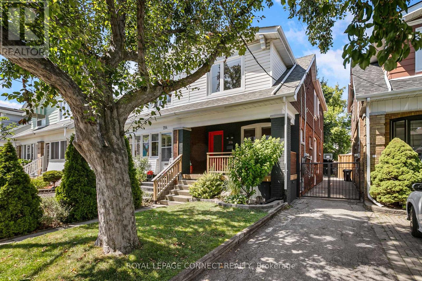 Property image for 216 WESTWOOD AVENUE E|Toronto (Danforth Village-East York), Ontario M4J2H4