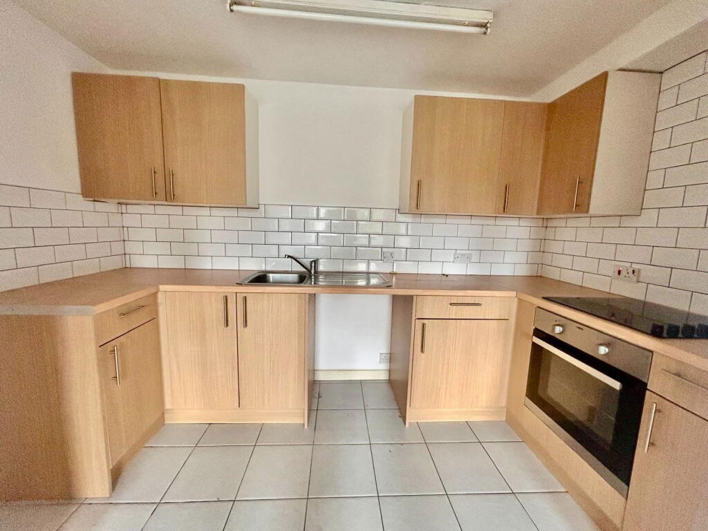 Additional image 6 of Close to Seafront, Terminus Road, Eastbourne, BN21 3DH