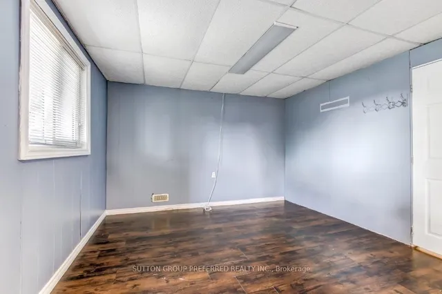 Additional image 21 of 187 Hollyridge Cres