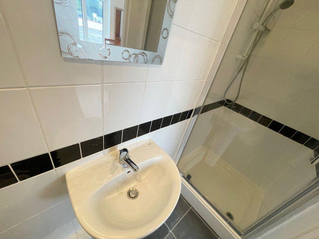 Additional image 8 of Student/ Sharer Three Double Bedroom Flat (P01846)