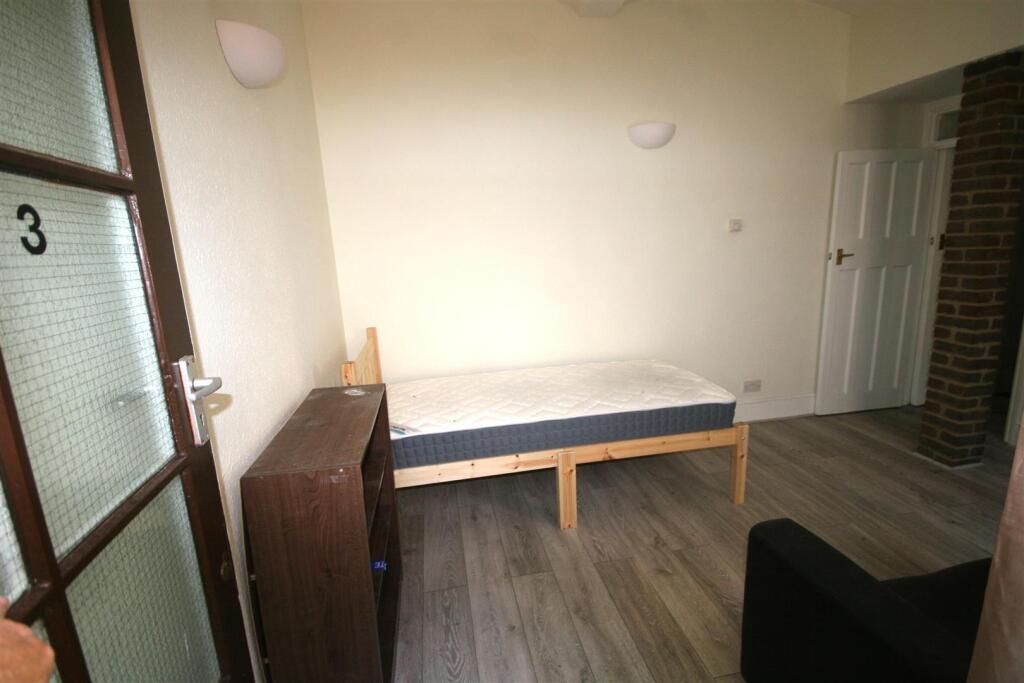 Additional image 6 of Cobden Road, Brighton