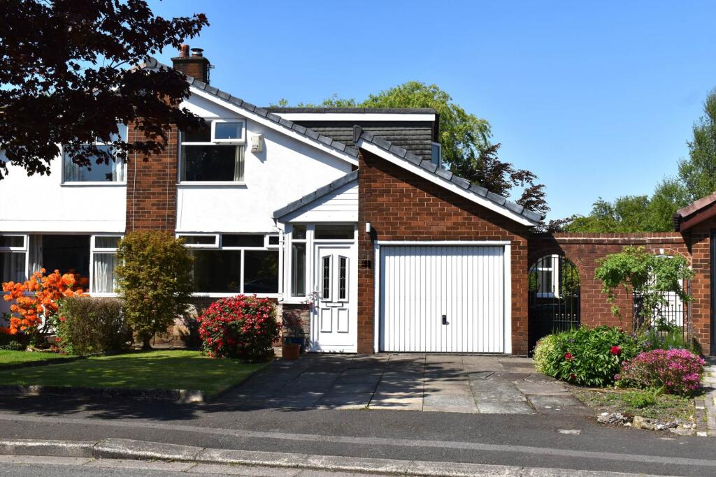 Davenport Fold Road, Harwood