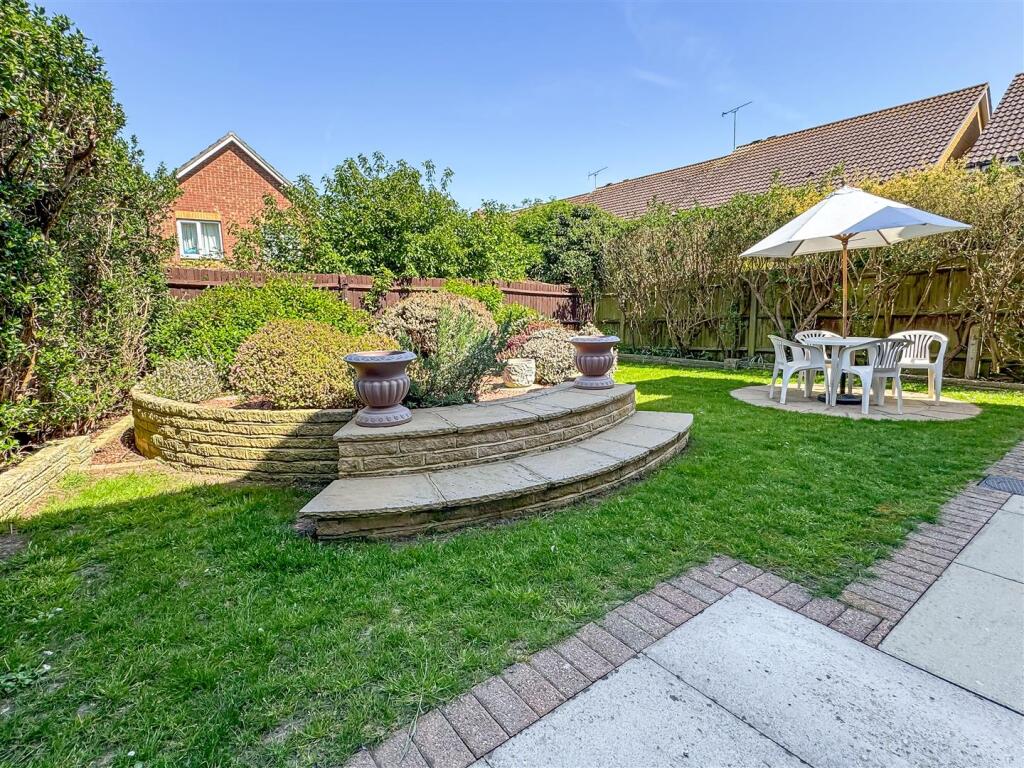 Additional image 20 of Linnet Close, Littlehampton