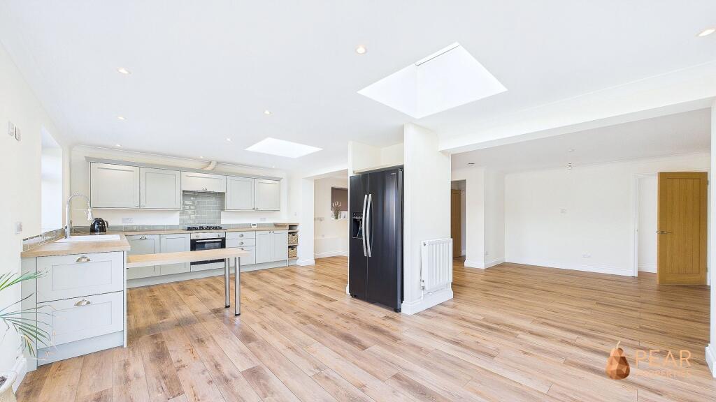 Additional image 15 of Arnside Close, Sompting, BN15