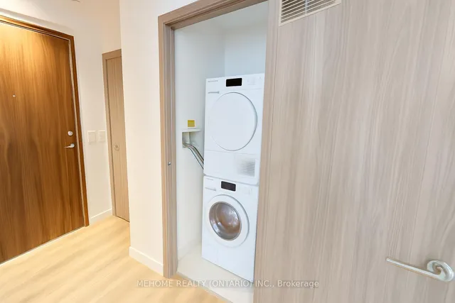 Additional image 9 of 95 Mcmahon Dr Unit 1208