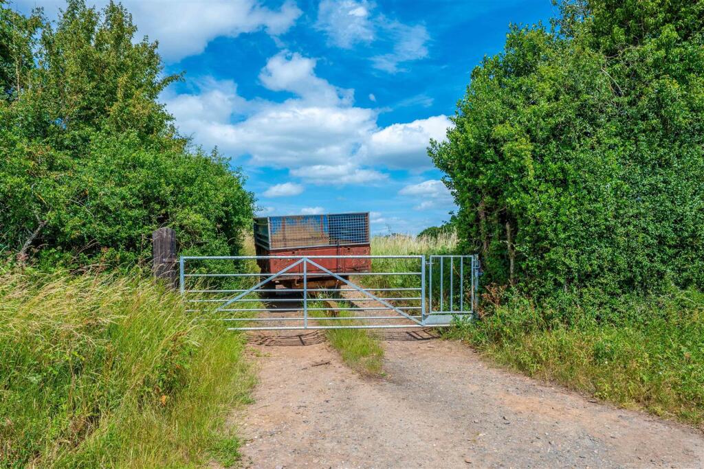 Additional image 6 of Wawensmere Road, Wootton Wawen