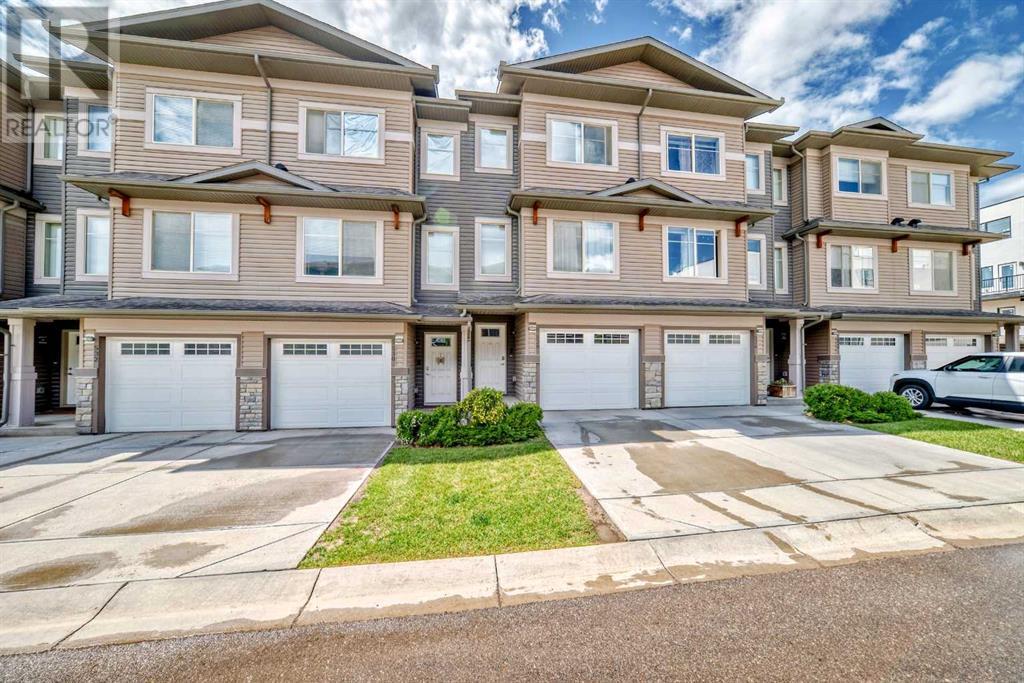 Primary image of 528 Sage Hill Grove NW|Calgary, Alberta T3R0Z8