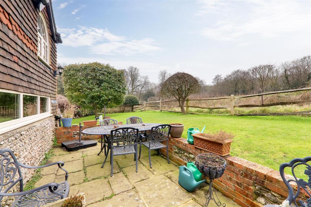 Additional image 38 of High Street, Findon Village ,  Worthing