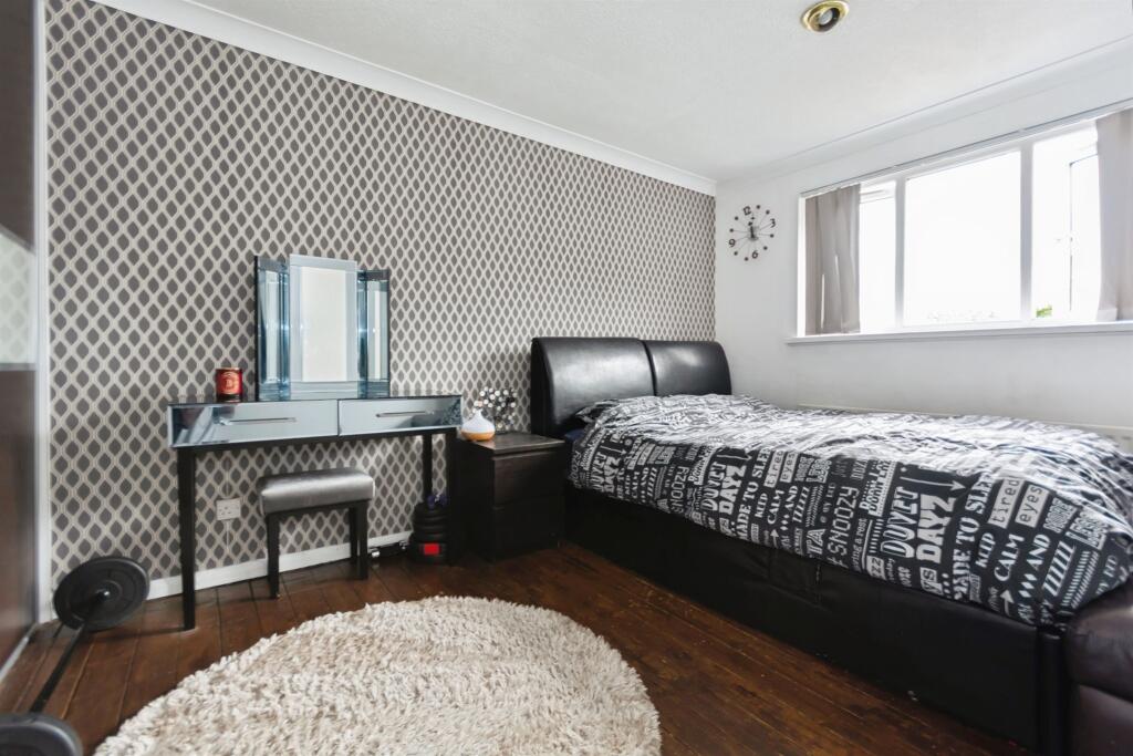 Additional image 10 of Huins Close, Redditch