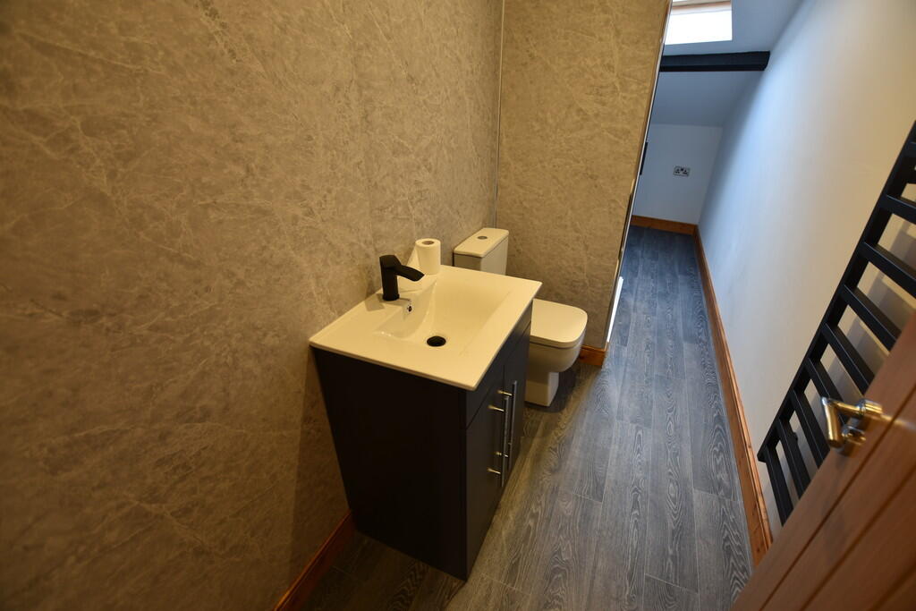 Additional image 11 of Flat 5, 131 Market Street