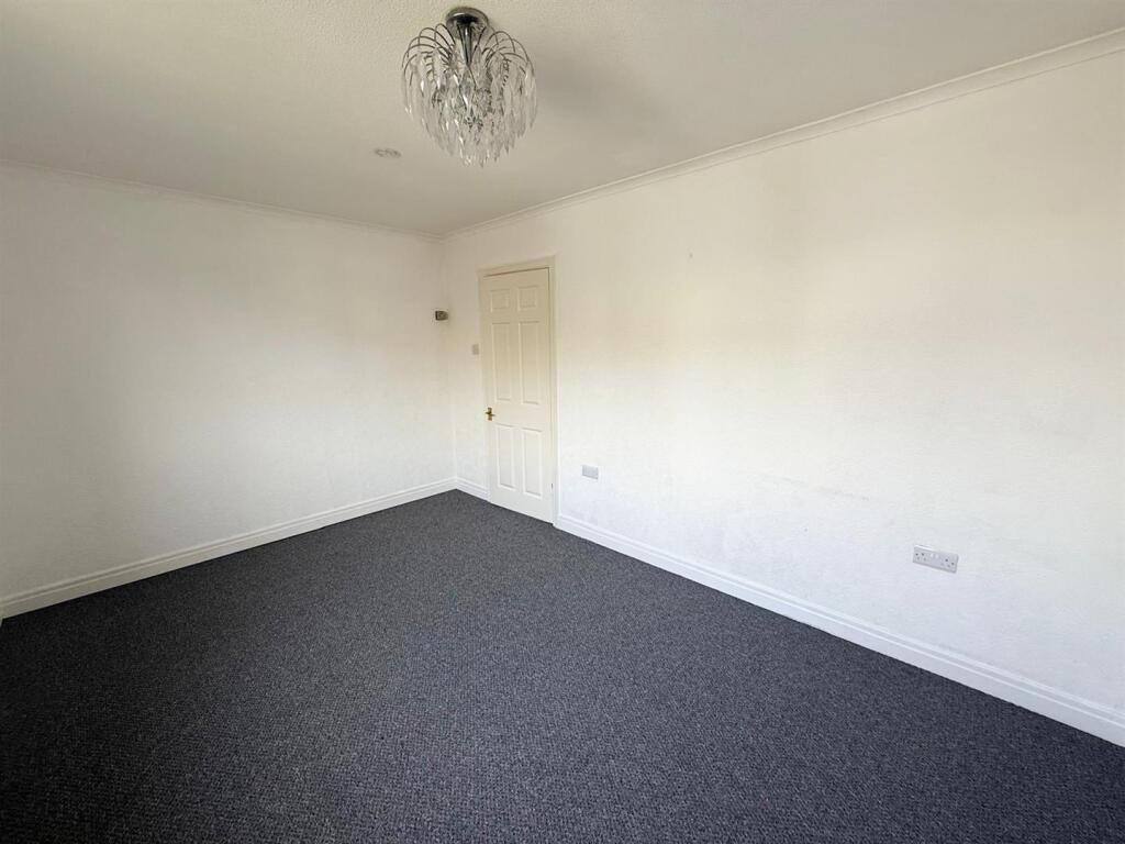 Additional image 10 of Greenacres Drive, Keighley