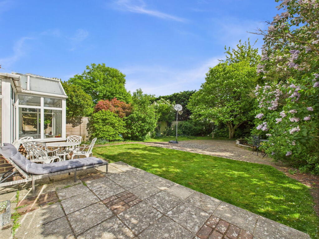 Additional image 4 of Poulters Lane, Worthing, BN14 7SY