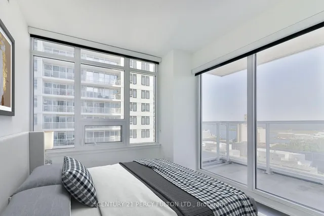 Additional image 16 of 19 Bathurst St Unit 1811