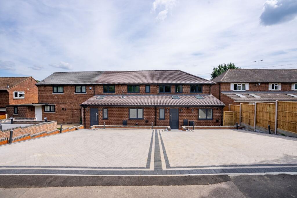 Additional image 20 of Batchwood Drive, St. Albans, Hertfordshire, AL3