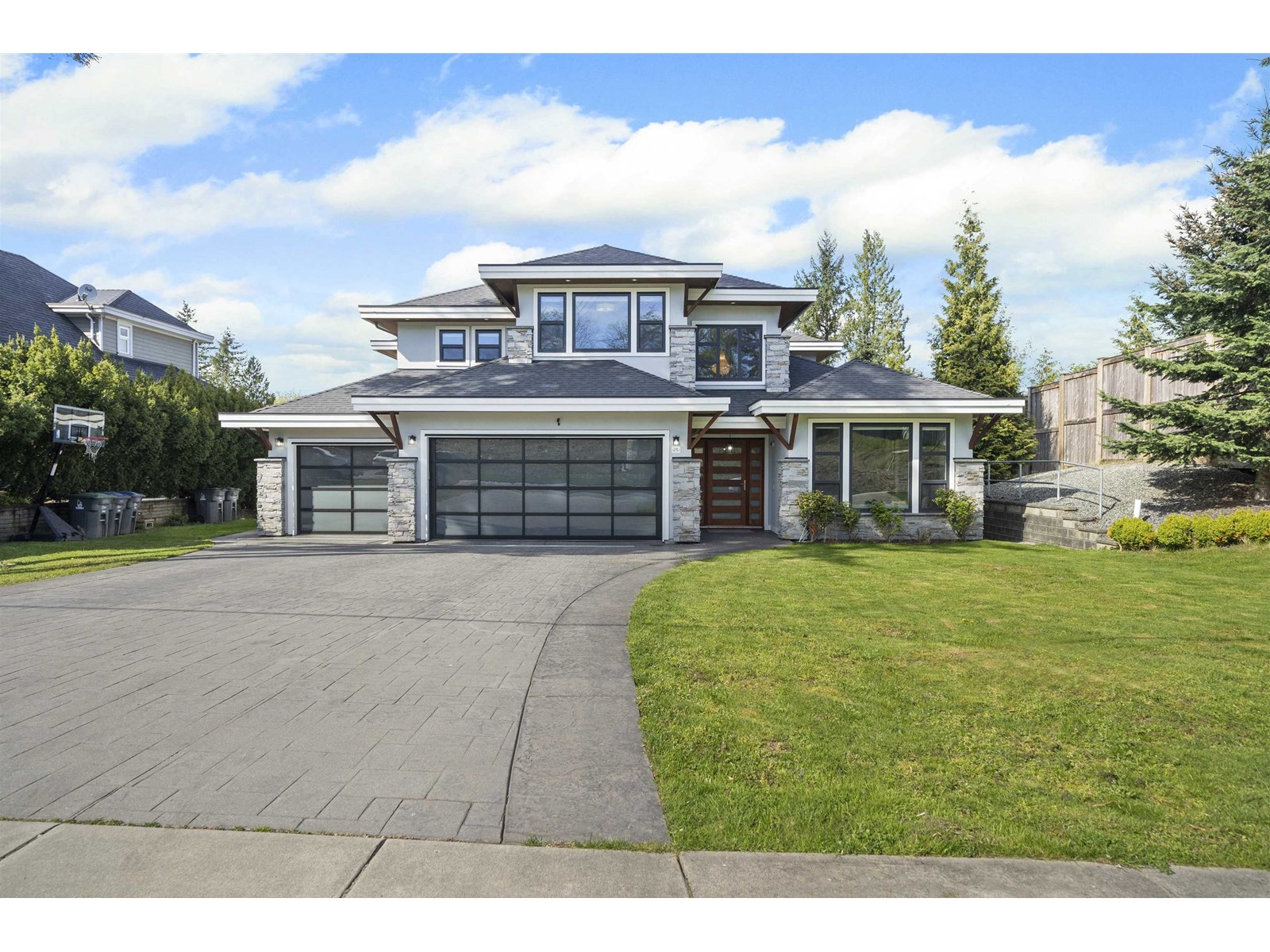 17585 ABBEY DRIVE|Surrey, British Columbia V4N4H2