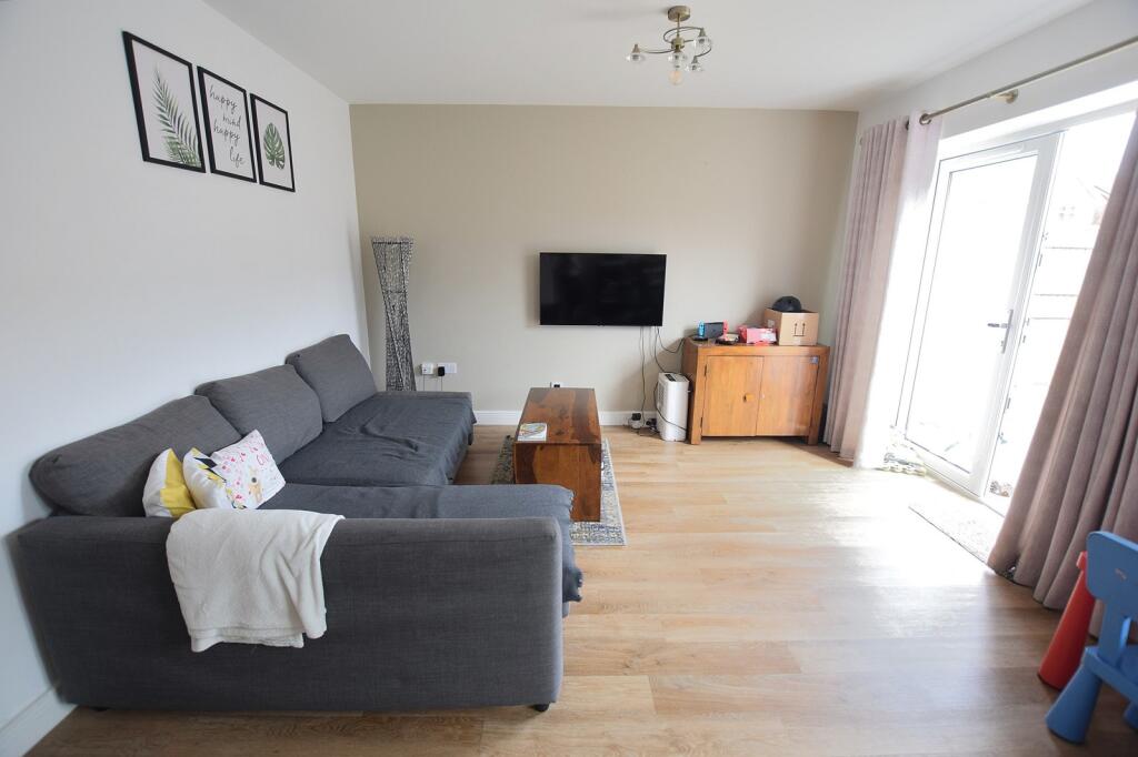 Additional image 12 of Gore Road, New Milton, Hampshire. BH25 6RT