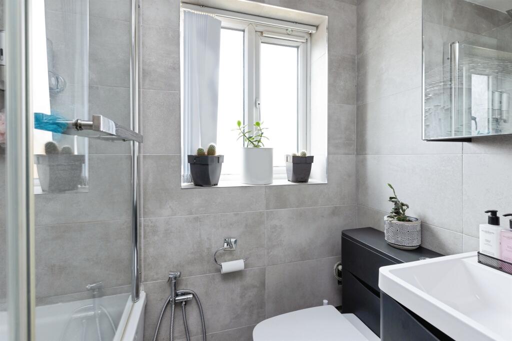 Additional image 12 of Hollybank Road, Bradford