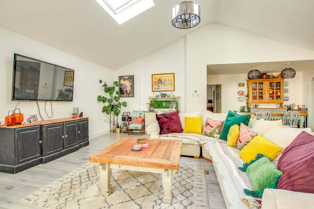 Additional image 8 of Manning Avenue, Highcliffe, Christchurch, BH23