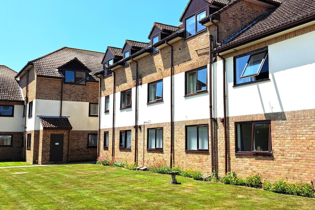 Additional image 11 of Shoreacre Marine Drive East Barton on Sea BH25 7DT