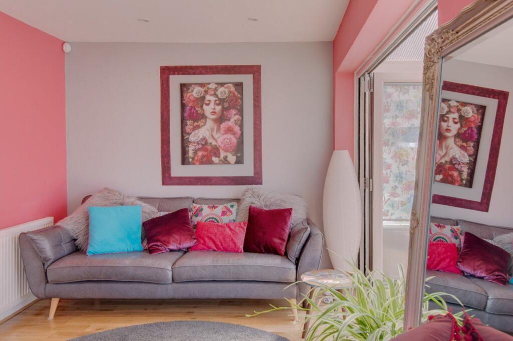 Additional image 5 of Warwick Hall Gardens, Bromsgrove, Worcestershire, B60