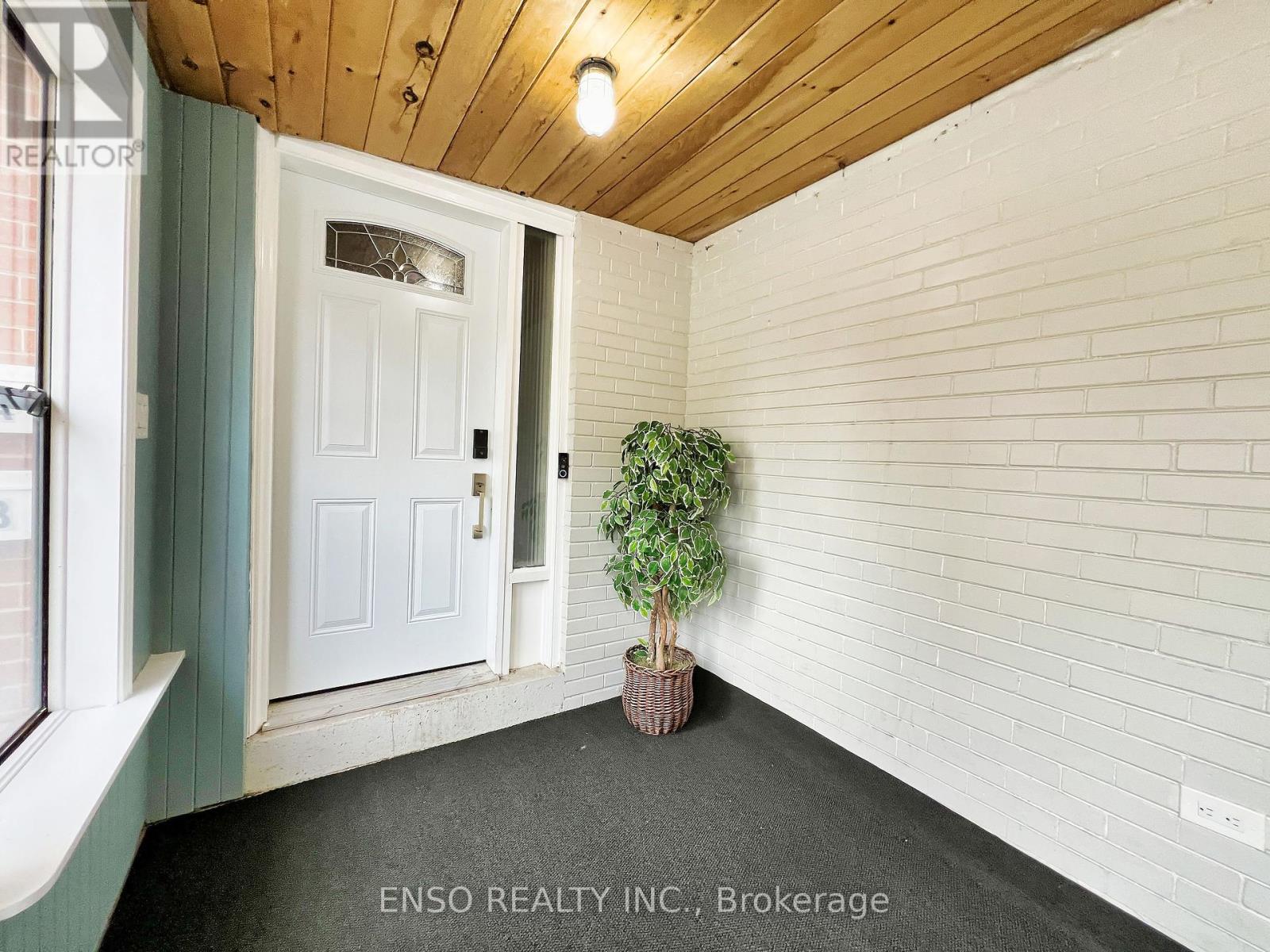 24 GENTRY CRESCENT|Richmond Hill (Crosby), Ontario L4C2G9