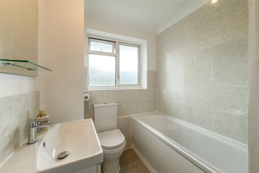 Additional image 9 of Rowan Close, St Albans, Herts, AL4