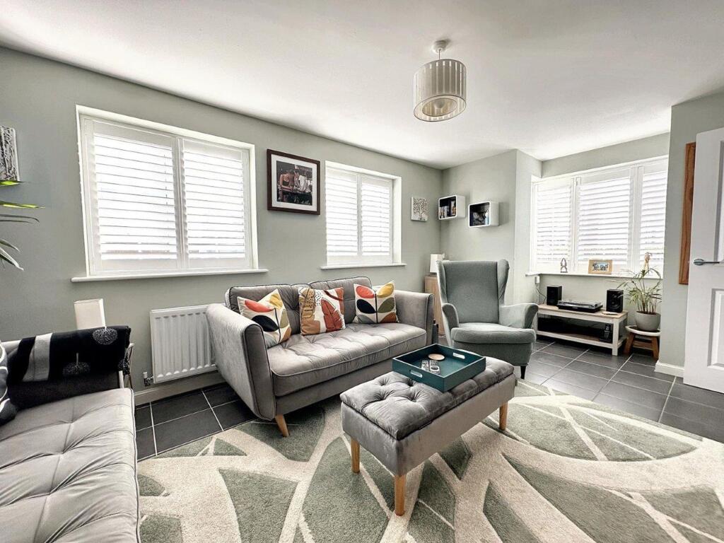 Additional image 4 of Gladys Avenue, Peacehaven, BN10 8FF